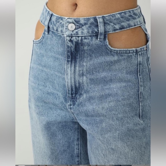 PIMKIE High Waisted Slouchy Cut Out Mom Jeans in Light Blue Size S - Picture 3 of 16